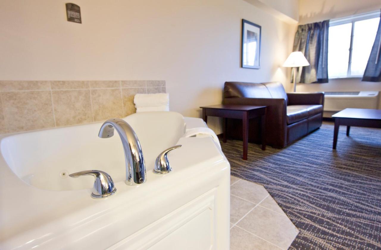 Cobblestone Inn&Suites - Boone Esterno foto